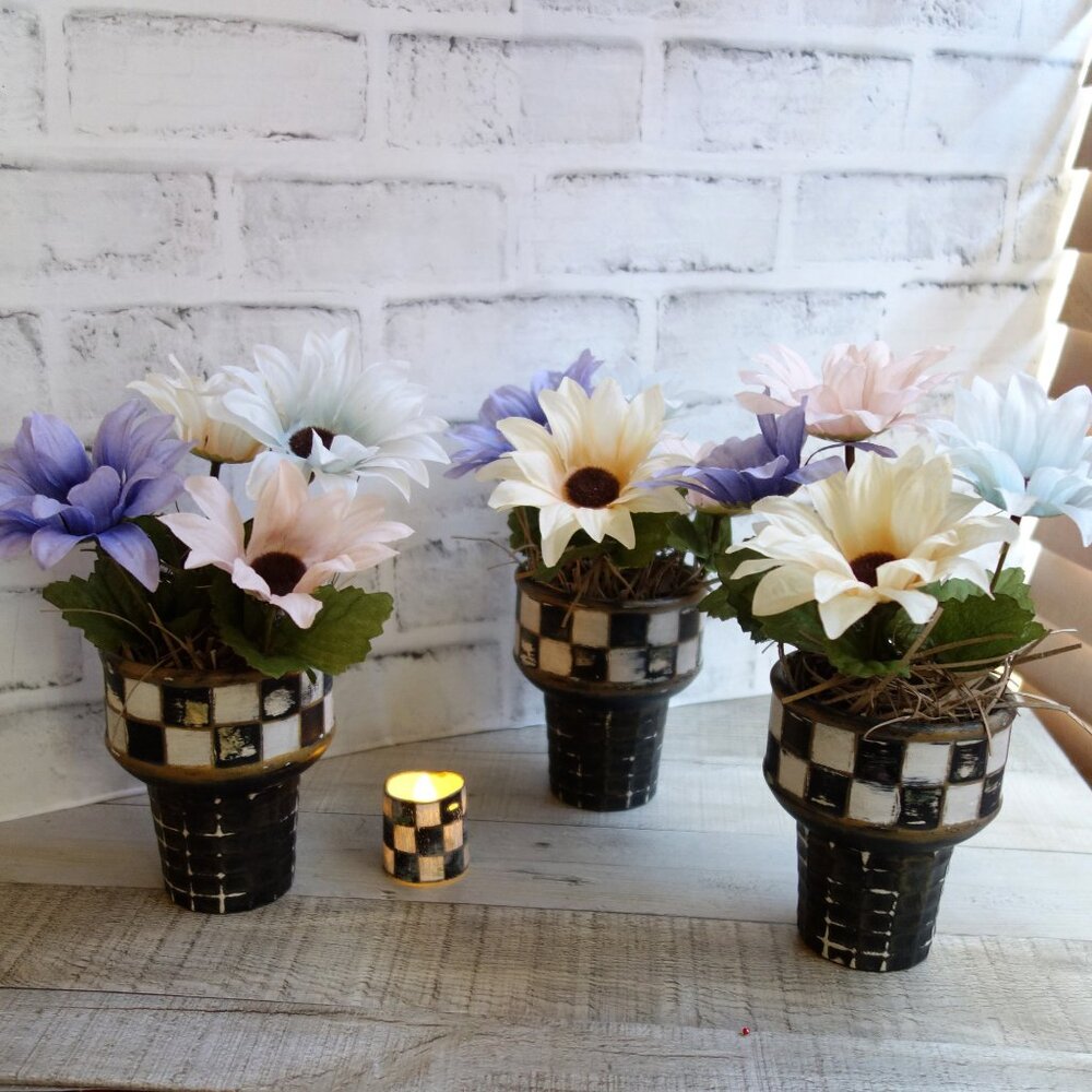 Rustic Checked Flower Pots and Checked Candle Bundle French Country Decor